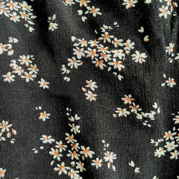 BNWT Ruffle Floral Mini Skirt - Picture 4 of 4